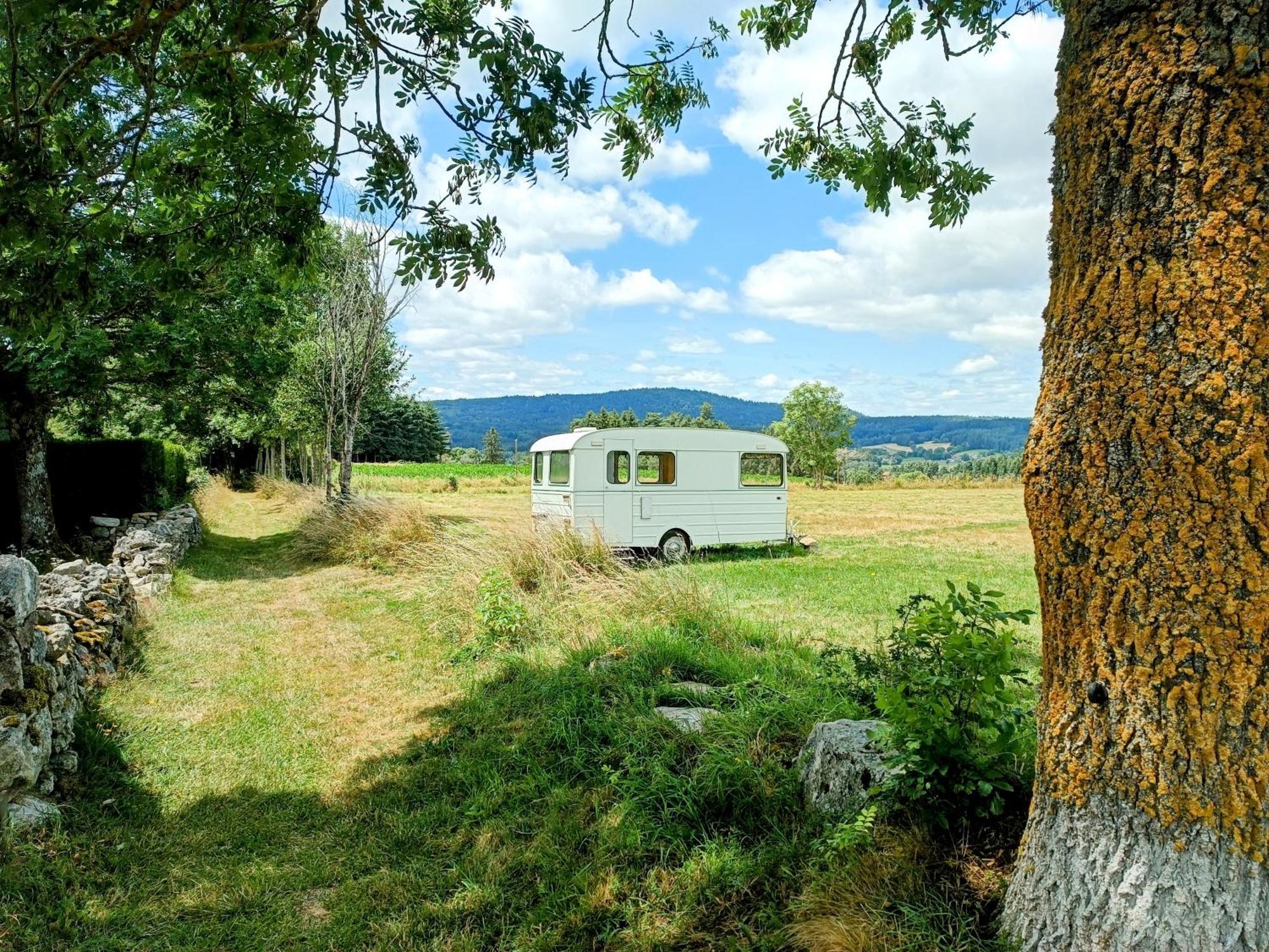 Caravane Vintage Insolite Avec Jacuzzi Au Calme Campsite *